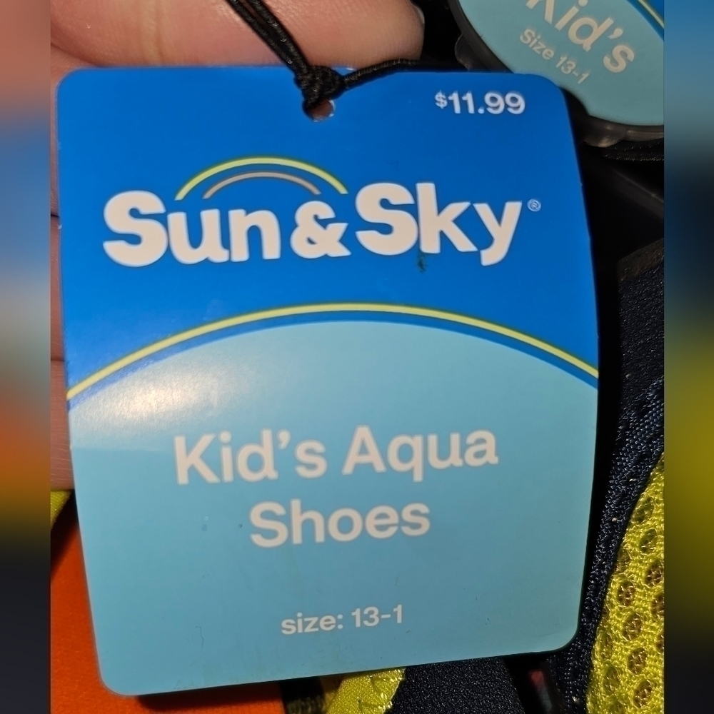 Kids Aqua Shoes Black/Green - Picture 5 of 5
